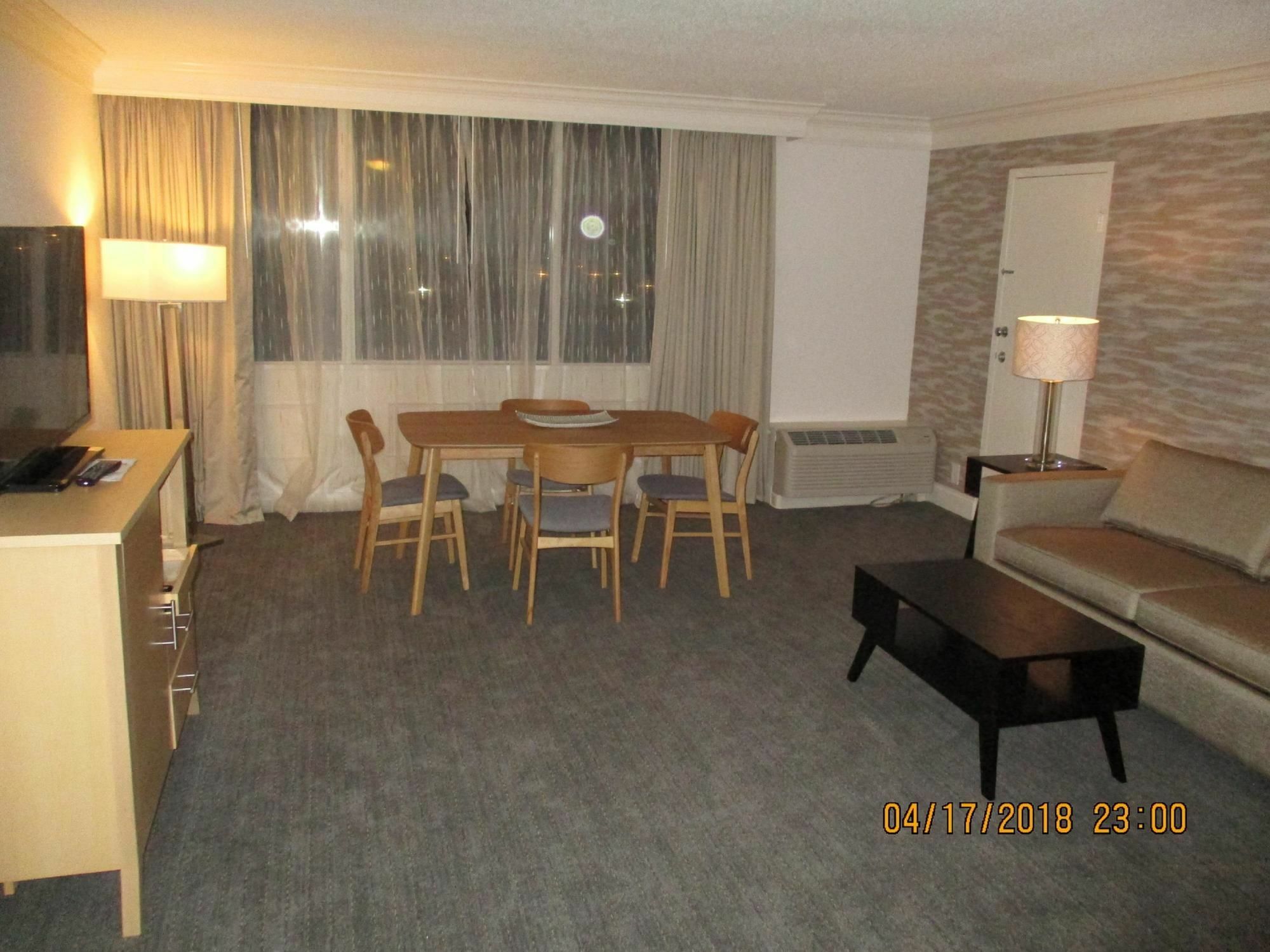 Best Western Plus University Inn Winston-Salem Esterno foto